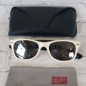 Ray-Ban Men's White Frame Sunglasses with Black Lenses and Black Case